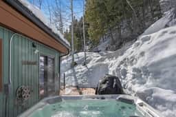 LUXE Loft Town Home | HOT TUB | Family-Friendly - Image 5