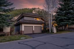 Spectacular views | Private Hot Tub | Sleeps 16 - Image 4