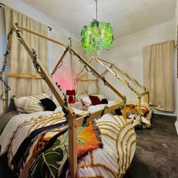 Baker St. Abode | Mins to Downtown | Walkable - Image 5