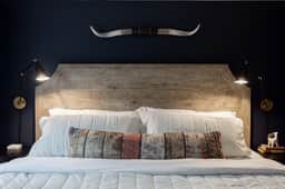 Brand New LUX  Home| Hot Tub | 15min to Den - Image 3