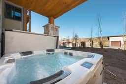Downtown | HOT TUB |Walkable - Image 5