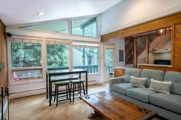 Local's Condo in Vail, Steps from Ski Shuttle - Image 5