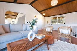 Luxury Mountain Getaway w/ Hot Tub & Deck - Image 5