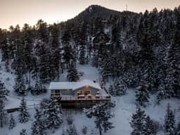 Mountain Top Getaway W/ Hot Tub - Image 2