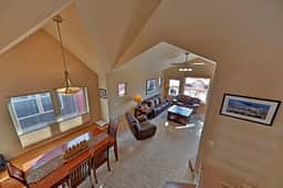 Mountain Town Home - Hot Tub, Bikes & Views! - Image 5