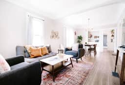 Olde Town Ambler | A Distinctive Walkable Retreat - Image 2