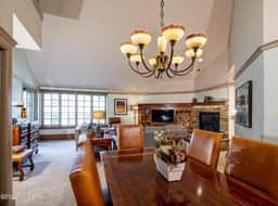 Park Plaza Condo W/Resort Amenities - Image 5