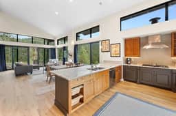 Pineview Panorama Luxe Retreat | 20 Mins 2 Boulder - Image 2