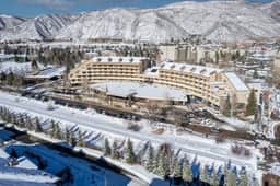 Ski in, Ski Out Condo In The Heart Of Avon - Image 5
