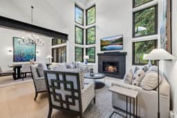Summit on Dakota | Luxe Arrowhead Retreat - Image 2
