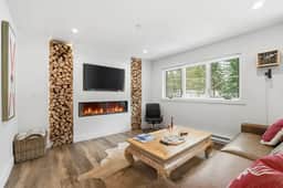 The Alpine Atelier I 4BR Townhome Near Shuttle Stop - Image 2