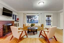 The Bonsai Bungalow | Hot Tub | Game Room - Image 3