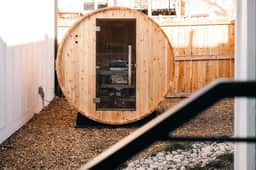 The Fairway House | Luxe Design, Sauna + Mini Putt - Image 5