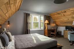 The Park Room - Queen Anne Bed & Breakfast - Image 2