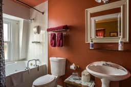 The Skyline Room - Queen Anne Bed & Breakfast - Image 5