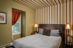 The Skyline Room - Queen Anne Bed & Breakfast - Image 2