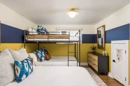 The Ultimate Hangout House - Image 5
