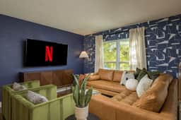 The Ultimate Hangout House - Image 4