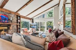 Timber Falls 4BR Penthouse Retreat with Views - Image 2