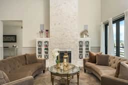 Ultra Luxury Loft I Fireplace I Rooftop I RiNo - Image 5