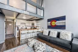Central Vail Condo – Slopes & Shops Nearby - Image 4