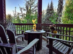 Walk to Slopes | 2 Hot Tubs | Spectacular Views! - Image 5