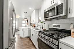 West Denver Radiance I Light & Bright 3BR retreat - Image 5