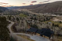 Whiskey Hill Luxury Retreat | Hot tub + Mountain Views - Image 3