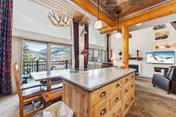 Lionshead Living | Steps from Gondola + Pool - Image 3