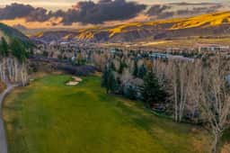 Family Friendly Retreat W/Hot Tub-- 8 min to Vail - Image 3