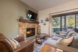 Newly Renovated EagleVail Condo | Walk to shuttle - Image 4