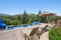 Riverfront Lodge Condo W/Resort Amenities - Image 3