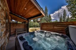 Hot Tub | Gas Grill | Walk To Downtown - Image 2