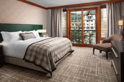 Ritz-Carlton Luxury | Pool, Hot Tub & Gondola - Image 5