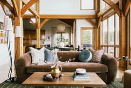 Designer Retreat W/Hot Tub, Sauna, Gym & Game Room - Image 3
