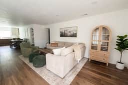 Cozy Condo Escape | Work, Unwind, Repeat - Image 2