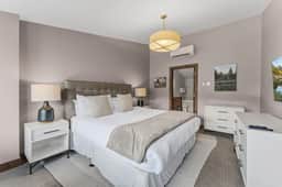 Avon Mountain Condo | Fireplace & Vinyl | Pets - Image 2