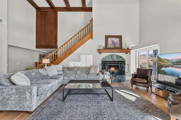 Beaver Creek Basecamp | Large Deck & Scenic Views! - Image 1