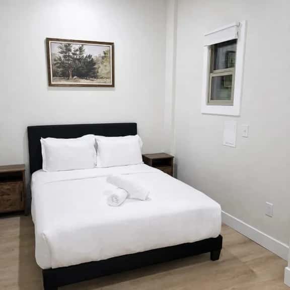 Rooftop Retreat | Walk To Casinos, Dining & Shuttle - Image 1