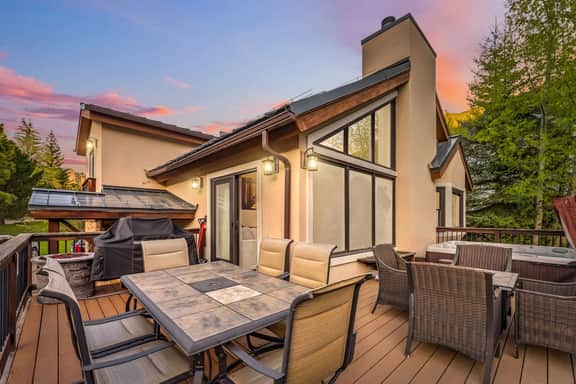 Matterhorn Haven | LUXE Vail Retreat w/ Hot Tub - Image 2