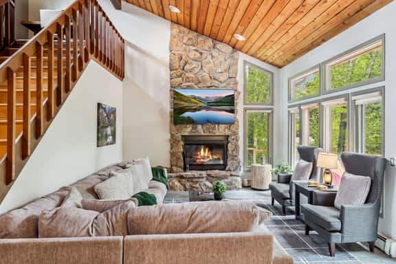 EagleVail Alpine Escape | Riverside Luxe W/ Spa - Image 3
