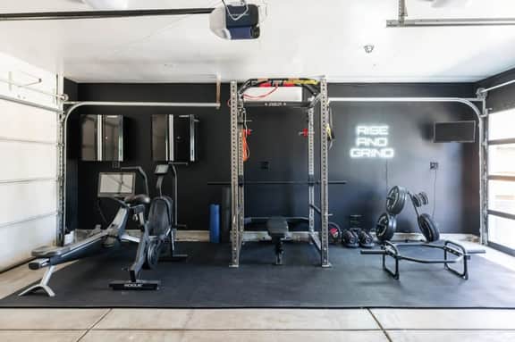 5 Star Retreat | Gym | Private Office - Image 5