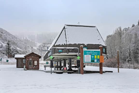 Arrowhead Oasis |Resort Perks + 5 Min Walk to Lift - Image 3