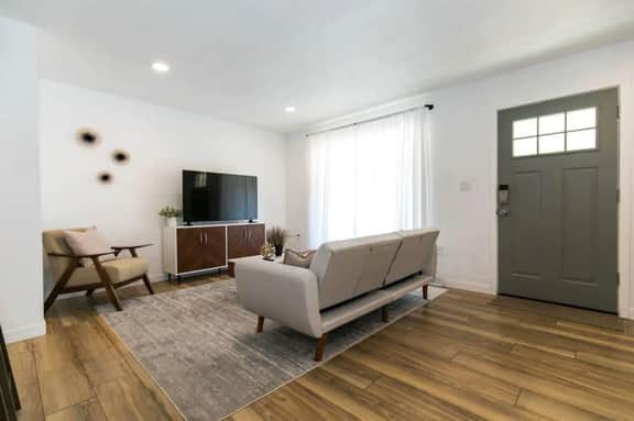 Double Denver Delight: Huge Home, Two Kitchens - Image 2