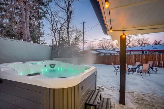 Groovy Getaway | 4 KING Beds | Hot Tub - Image 2