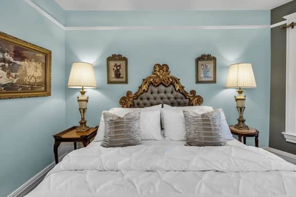 Historic Cap Hill Gem | Prime Location I Walkable - Image 2