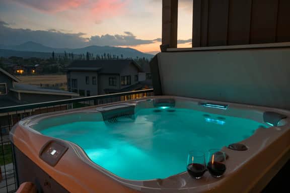 Lodge 212 | Brand New LUXE Designer Home + Hot Tub - Image 4