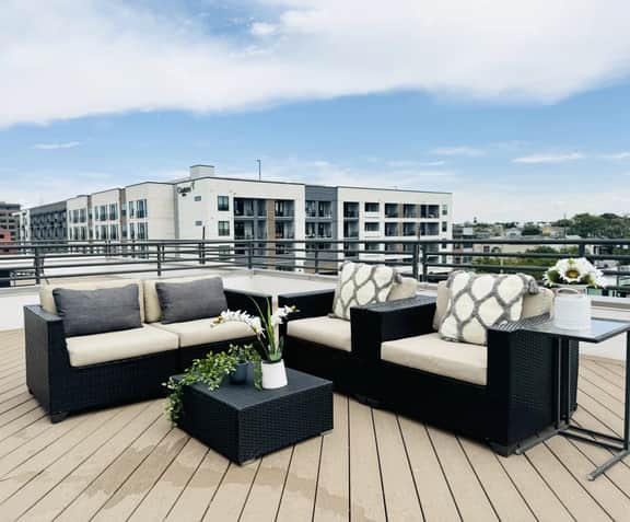 Luxury Loft I Skyline Views in RiNO - Image 2