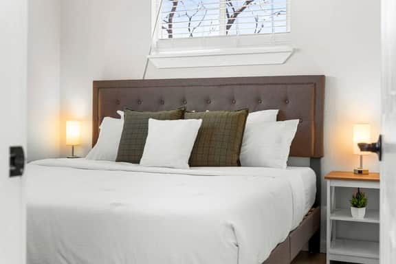 Modern Family Friendly Escape|Central|5-Bedroom - Image 4