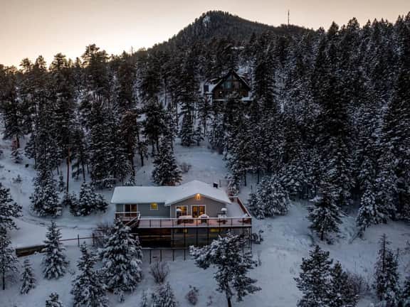 Mountain Top Getaway W/ Hot Tub - Image 2